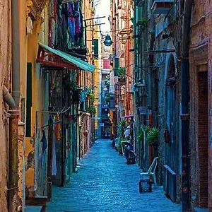 Appartamento Monolocale A Due Passi Da Spaccanapoli, Napoli